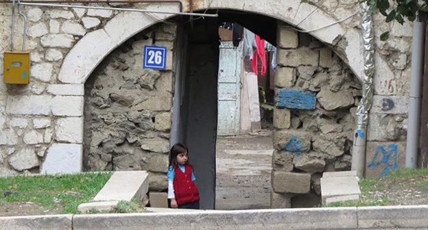 Старый двор в Степанакерте. Нагорный Карабах. октябрь 2015 год. Фото Алвард Григорян для "Кавказского узла"