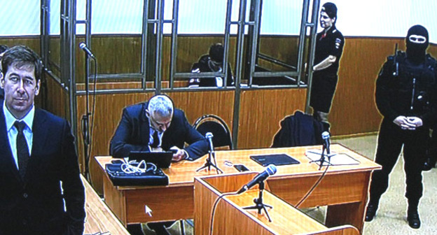 Заседание Донецкого городского суда по делу Надежды Савченко, кадр с монитора видеотрансляции. 19 ноября 2015 г. Фото Константина Волгина для "Кавказского узла"