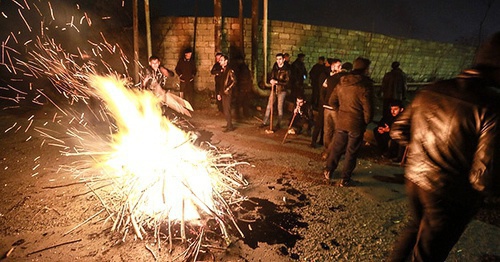 Участники протестов в Нардаране. 26 ноября 2015 года. Фото Азиза Каримова для "Кавказского узла"