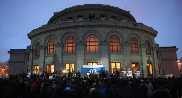 Митинг на площади Свободы в Ереване. Фото: RFE/RL