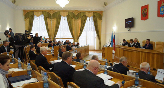 Заседание астраханской Думы. Фото: http://astroblduma.ru/vm/all_rubrics/5255