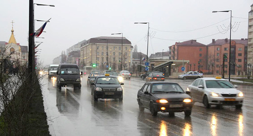 Проезжая часть Грозного. Фото Магомеда Магомедова для "Кавказского узла"