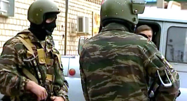 Сотрудники силовых структур. Фото www.riadagestan.ru