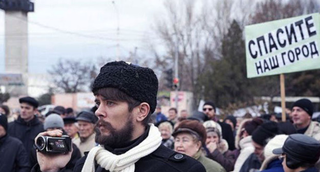 Сергей Лошкарев на митинге в защиту рощи "Красная весна". Новочеркасск. 2014 г. Фото: RFE/RL