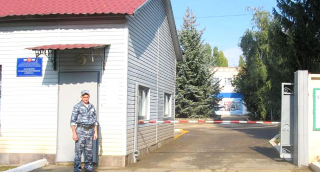 Въезд на территорию психинтерната в Волгоградской области. Фото http://pnikotovo.gixx.ru/