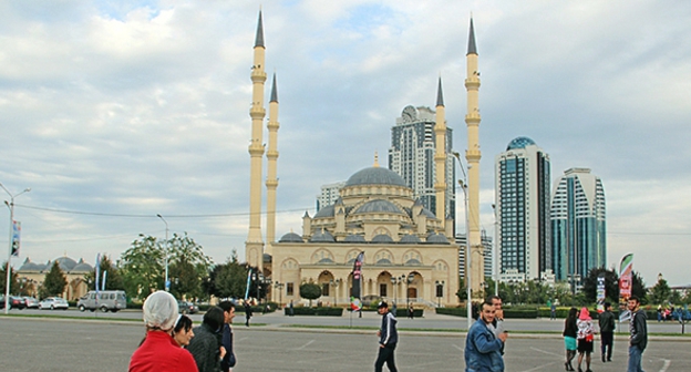 Мечеть "Сердце Чечни" в Грозном. Фото Магомеда Магомедова для "Кавказского узла"