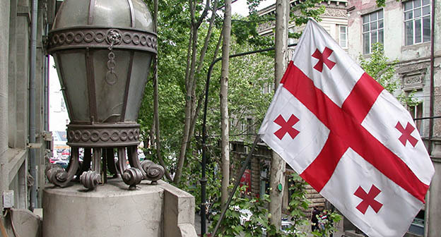Флаг Грузии. Фото: © Sputnik/ Рухкян, http://sputnik-georgia.ru/politics/20151225/229605666.html