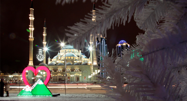 Новогодний Грозный. Фото: http://www.grozny-inform.ru/multimedia/photos/67589/