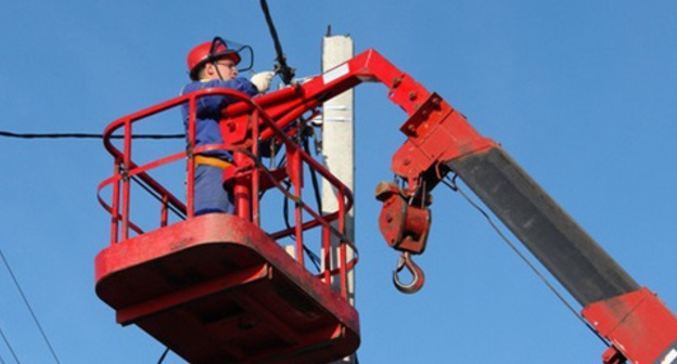 Замена ЛЭП в Волгоградской области. Фото из архива МРСК Юга, http://volgogradenergo.mrsk-yuga.ru
