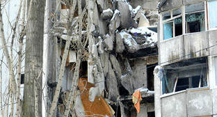 Разрушенный дом №47 по улице Космонавтов в Волгограде. Январь 2016 г. Фото Татьяны Филимоновой для "Кавказского узла" Разрушенный дом №47 по улице Космонавтов в Волгограде. Январь 2016 г. Фото Татьяны Филимоновой для "Кавказского узла"
