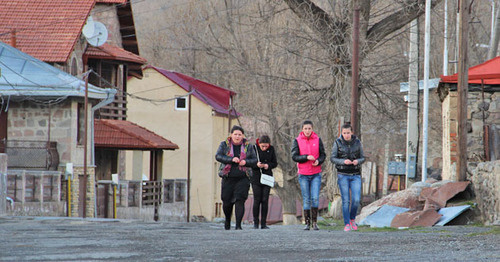 Жители поселка Казбеги. Грузия. Фото Ахмеда Альдебирова для "Кавказского узла"