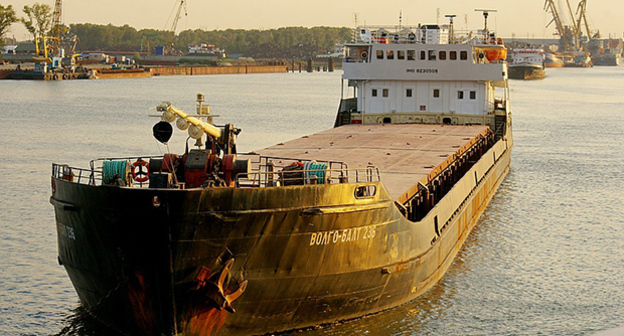 сухогруз волго балт. волго балт корабль. сухогруз река-море волго-балт. сухогруз теплоход волго балт. волго балт 216.
