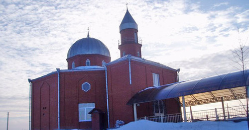 Мечеть аула Мафэхабль, в ауле компактно проживают черкесские репатрианты. Адыгея. Фото http://islamcenter.ru/?item=914#prettyPhoto