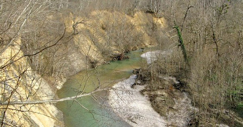 Река Цица. Адыгея. Фото: Экопоселение Цица http://xn--80ap5bb.xn--p1ai/