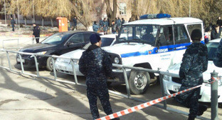 Центр Буйнакска блокирован полицией. 5 ноября 2016 г. http://chernovik.net/content/lenta-novostey/v-buynakske-policiya-blokiruet-akciyu-protesta Центр Буйнакска блокирован полицией. 5 ноября 2016 г. http://chernovik.net/content/lenta-novostey/v-buynakske-policiya-blokiruet-akciyu-protesta