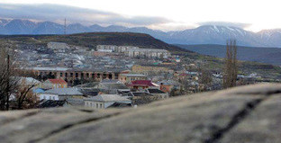 Буйнакск, Дагестан. Фото: Эльдар Расулов http://www.odnoselchane.ru/ Буйнакск, Дагестан. Фото: Эльдар Расулов http://www.odnoselchane.ru/