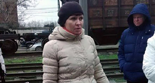 Участница акции краснодарских дольщиков. Фото: http://bloknot-krasnodar.ru/news/v-krasnodare-obmanutye-dolshchiki-obyavili-bessroch-700044