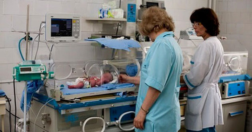 Медицинские работники в родильном отделении. Фото http://kabardin-balkar.er.ru/