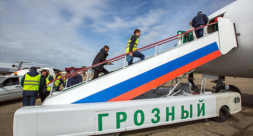 Посадка пассажиров в Грозном. Фото: http://www.aviatablo.ru/