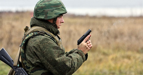Мотострелок в полной боевой экипировке. Фото: Виталий Кузьмин https://ru.wikipedia.org/