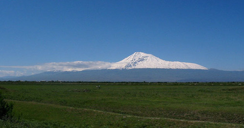 Гора Арарат, Армения. Фото: Bouarf https://ru.wikipedia.org