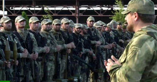 Рамзан Кадыров выступает перед силовиками. Грозный, декабрь 2014 г. Фото www.grozniy.tv
