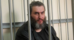 Борис Стомахин. Фото: Стоп-кадр видео "17.04.2014 Москва - аудиозапись последнего слова политзаключённого Бориса Стомахина", https://www.youtube.com/watch?v=tfjimGbsqig Борис Стомахин. Фото: Стоп-кадр видео "17.04.2014 Москва - аудиозапись последнего слова политзаключённого Бориса Стомахина", https://www.youtube.com/watch?v=tfjimGbsqig