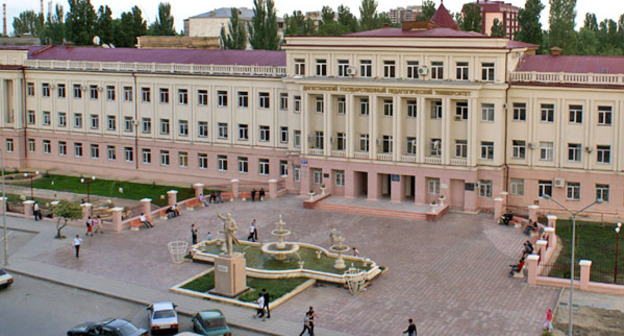 Дагестанский Государственный Педагогический Университет. Фото: Shamil Magomedov https://ru.wikipedia.org/