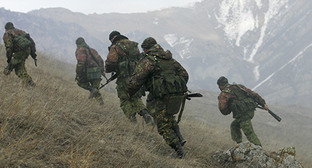 Учения военнослужащих подразделения Минобороны Южного военного округа. Фото: http://function.mil.ru/news_page/country/more.htm?id=12054263@egNews Учения военнослужащих подразделения Минобороны Южного военного округа. Фото: http://function.mil.ru/news_page/country/more.htm?id=12054263@egNews