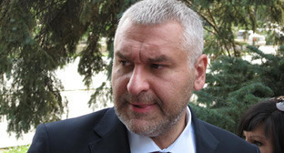 Адвокат Марк Фейгин у Донецкого городского суда. Фото Константина Волгина для "Кавказского узла" Адвокат Марк Фейгин у Донецкого городского суда. Фото Константина Волгина для "Кавказского узла"