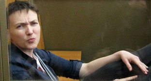 Надежда Савченко в Донецком городском суде во время перерыва, 22 марта 2016 года. Фото Константина Волгина для "Кавказского узла" 
