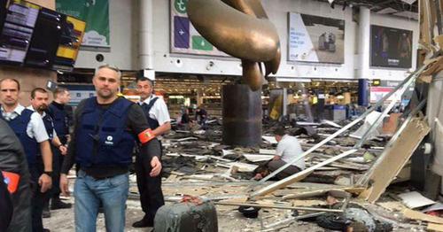 В аэропорту Брюсселя прогремел взрыв. Фото: witter.com http://news.bigmir.net/world/987499-Serija-teraktov-v-Brjussele--onlajn