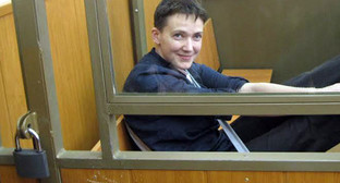 Надежда Савченко в Донецком городском суде во время перерыва, 22 марта 2016 года. Фото Константина Волгина для "Кавказского узла"