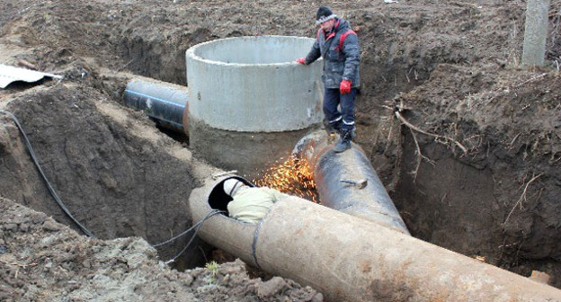 Устранение аварии на водоводе. Фото: пресс-служба ООО "Югводоканал"
