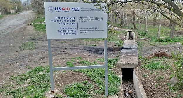 Место проведения реконструкции ирригационного сооружения в деревне Кошка, 11 апреля 2016 г. Фото: корреспондент "Кавказского узла".