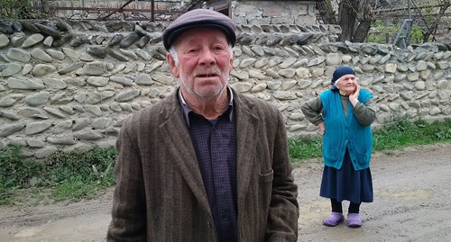 Иосиф Еликашвили - житель села Кошка и его жена. Фото Григория Шведова для "Кавказского узла"