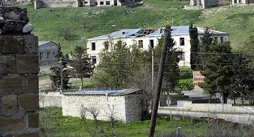 Село Талиш после обстрелов. Фото: © Sputnik/ Asatur Yesayants, http://www.sputnikarmenia.ru/karabah/20160407/2840930.html