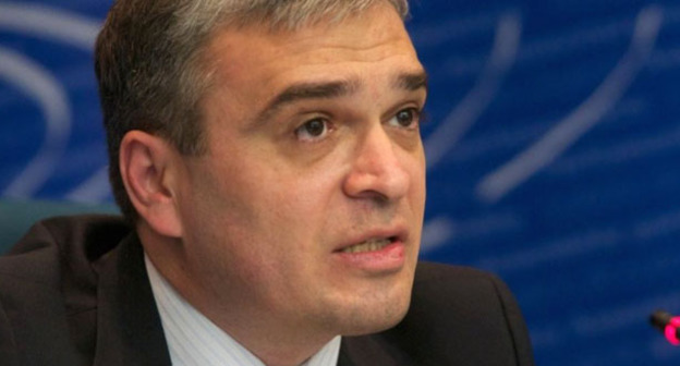 Лидер гражданского движения "Республиканская альтернатива" (ReAl) Ильгар Мамедов. Фото: RFE/RL