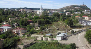 Вид на Собор Сурб Аменапркич (Св. Всеспасителя) в городе Шуши. Нагорный Карабах. Фото Алвард Григорян для "Кавказского узла" Вид на Собор Сурб Аменапркич (Св. Всеспасителя) в городе Шуши. Нагорный Карабах. Фото Алвард Григорян для "Кавказского узла"