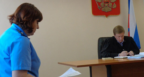 Прокурор Ирина Пруц в процессе зачитывает обвинение Фото Светланы Кравченко для "Кавказского узла"