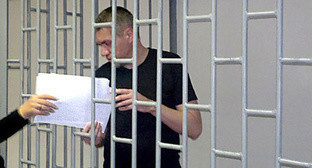 Станислав Клых в зале Верховного суда Чеченской республики. Фото Мурада Мурадова для "Кавказского узла" Станислав Клых в зале Верховного суда Чеченской республики. Фото Мурада Мурадова для "Кавказского узла"