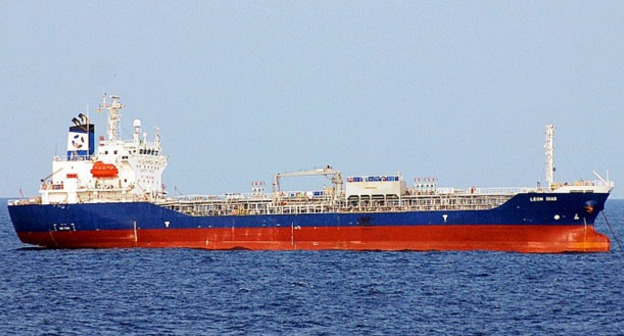 Танкер Leon Dias. Фото https://rostov.press/7215-ekipazh-tankera-leon-dias-zahvachen-v-zalozhniki.html