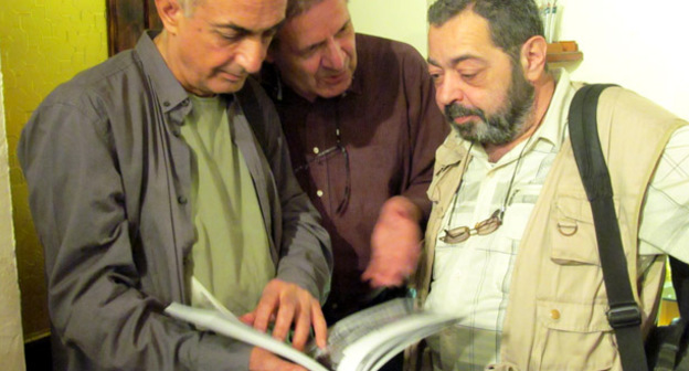 Презентация изданного на трех языках фотоальбома Ашота Мурадяна "Дорога к победе", посвященного 28-летию Карабахского движения и 25-летию независимости Армении. Ереван, 27 мая 2016 г. Фото Тиграна Петросяна для "Кавказского узла"