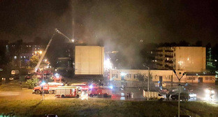 Пожар в пятиэтажке Грозного. 31 мая 2016 г. Фото http://grozny-inform.ru/news/society/73150/