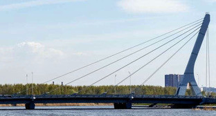 Мост в Санкт-Петербурге, которому хотят присвоить имя Кадырова. Фото https://ru.wikipedia.org Мост в Санкт-Петербурге, которому хотят присвоить имя Кадырова. Фото https://ru.wikipedia.org