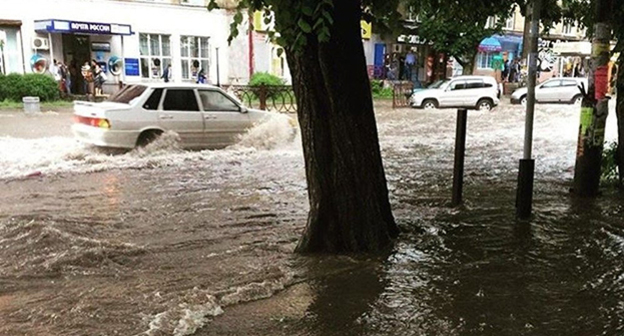 Подтопление в результате сильного ливная в Северной Осетии Фото: © Sputnik/ Аида Гагиева, http://sputnik-ossetia.ru/North_Ossetia/20160607/2071833.html