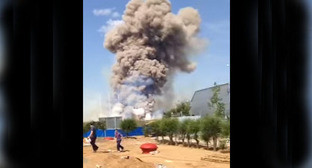 Пожар на военном полигоне Ашулук в Астраханской области. 20 июня 2016 г. Кадр из видео пользователя Азамат Кайрлапов https://www.youtube.com/watch?v=KsKrz2Zr6vA Пожар на военном полигоне Ашулук в Астраханской области. 20 июня 2016 г. Кадр из видео пользователя Азамат Кайрлапов https://www.youtube.com/watch?v=KsKrz2Zr6vA
