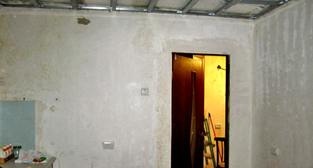 Квартира в доме по улице Мусова, пострадавшая после спецоперации. Июнь 2016 г. Фото Людмилы Маратовой для "Кавказского узла"