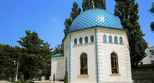 Мечеть в Дагестане. Фото: http://www.riadagestan.ru/news/society/v_dagestane_v_svyazi_s_prazdnovaniem_uraza_bayram_6_iyulya_obyavleno_nerabochim_dnem/ Мечеть в Дагестане. Фото: http://www.riadagestan.ru/news/society/v_dagestane_v_svyazi_s_prazdnovaniem_uraza_bayram_6_iyulya_obyavleno_nerabochim_dnem/