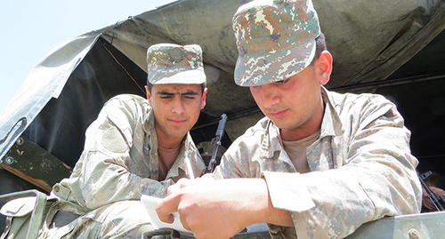 Военнослужащие армии НКР. Фото Алвард Григорян для "Кавказского узла"